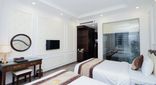 Двухместный номер Standard c 1 комнатой Vincent Halong Hotel
