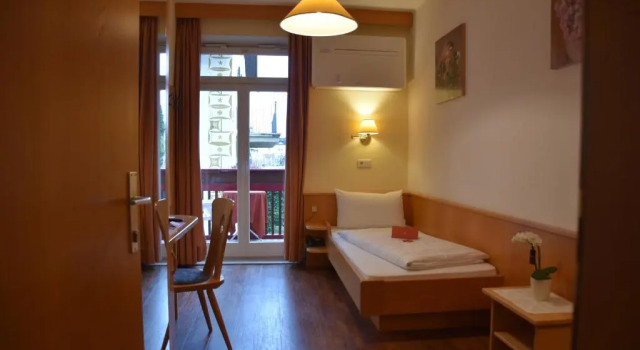 Одноместный номер Standard с балконом Angerburg Blumenhotel