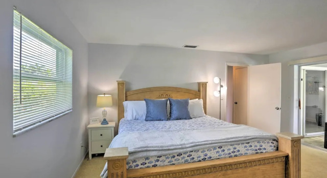 Коттедж Cape Coral Home w/ Spacious Patio & Private Pool!