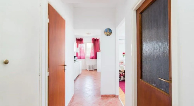 Apartment Iris, Prenota Appartamento Splitska 
