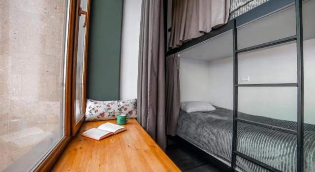 Кровать в общем номере (женский номер) Loft Hostel