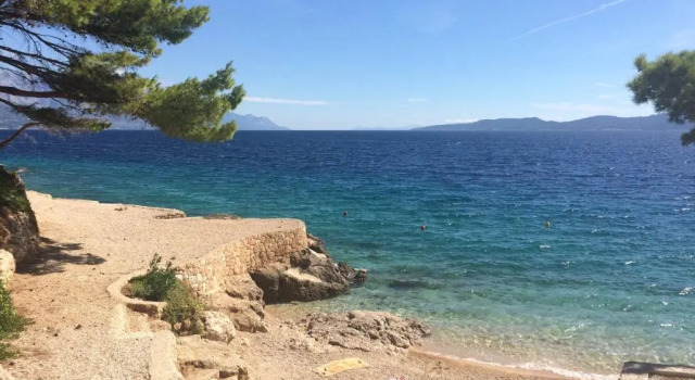 Ra, Book Apartment Mimice Split Region