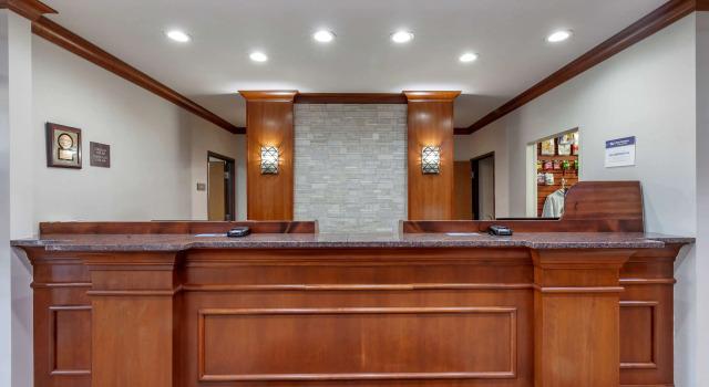 Best Western Plus Sparta Trail Lodge, Varaa Hotelli Sparta Wisconsin