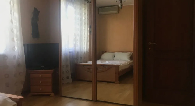 Polet - Hostel, Book Hostel / Vandrerhjem Hostels i Domodedovo, Hostel / Vandrerhjem