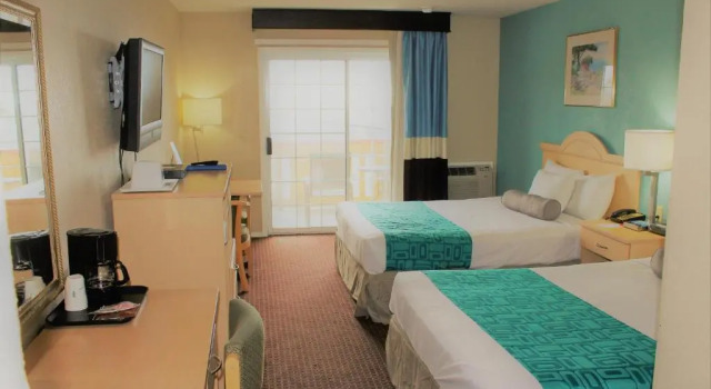 Четырёхместный номер Business с видом на океан Howard Johnson by Wyndham Santa Cruz