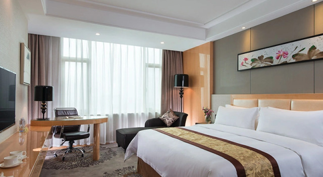 Двухместный номер Standard с видом на реку Vienna International Hotel Foshan World of Flower