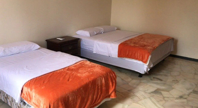 Hotel Garzoquil, Book Hotel Hotels in Guayas with Breakfast, Breakfasts