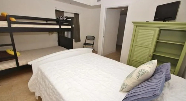 Oceanwalk 12-406 Apartment 2, Забронировать Апартаменты/квартира Апартаменты Нью-Смирна-Бич, рядом с Пляж Нью-Смирна-Таун, Апартаменты/квартира