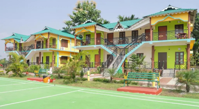 Resort Trimurti