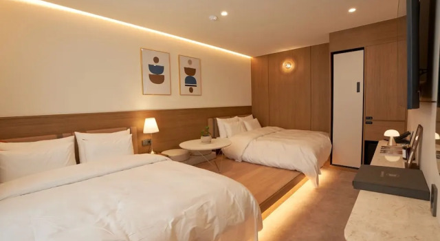 Номер Superior Brown Dot Hotel Gunsan Terminal Branch