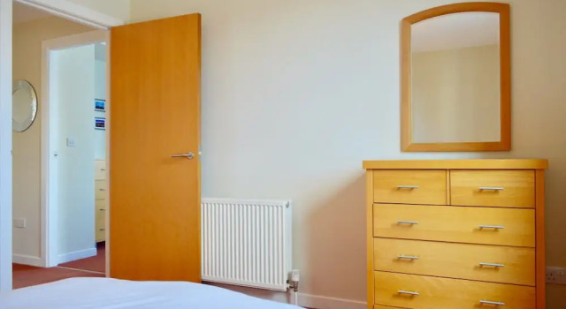 3 Bedroom Canal Side Apartment, Забронировать Апартаменты/квартира Апартаменты Эдинбурга, рядом с St George's West Church, Апартаменты/квартира