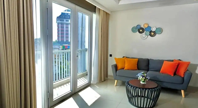 Simple suite junior avec balcon @Hom Semarang Simpang Lima