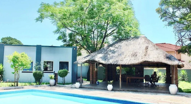 Splendid 1-bed Apartment in Sandton