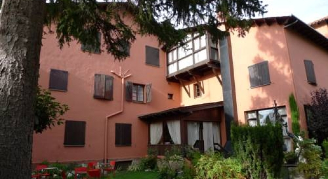 Aero Hotel Cerdanya Ca Leudald, Забронировать Отель Альп La Molina - Alp, рядом с Горнолыжный курорт Маселья