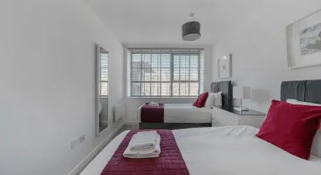 Апартаменты Roomspace Serviced Apartments -Caroline Street