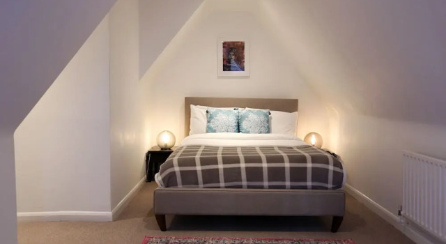 3 Beds 2 Baths Oxford Circus