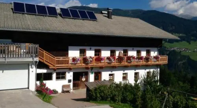 Bauernhof Bleierhof, Rezerwuj Hotel Hotele w Tyrol z parkingiem, Parking