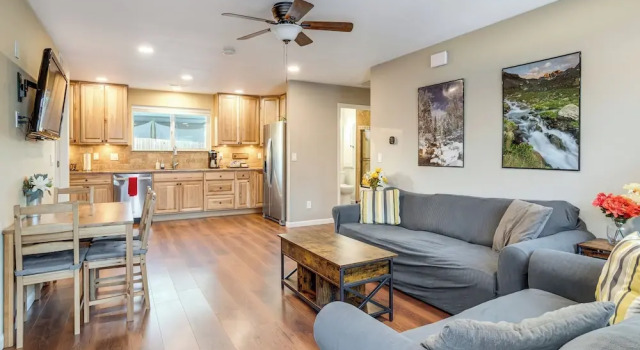 Denver Home w/ Patio Near City Park & Cherry Creek, Réserver Maison de vacances Denver Colorado