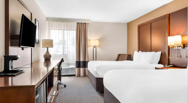 Четырёхместный номер Standard Comfort Inn at Buffalo Bill Village Resort