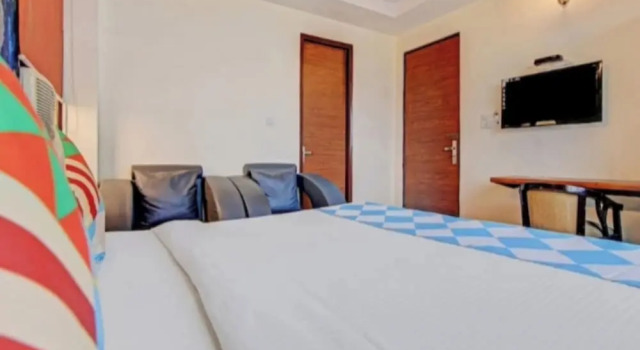 Номер Deluxe Amaira Hotels & Banquets (Near Vaishali Metro Station)