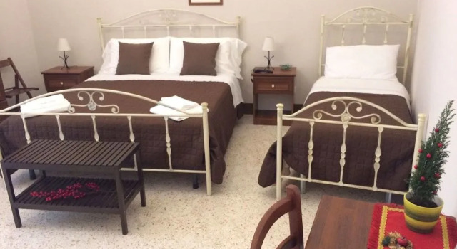 Le Stanze dellEmiro, Book Bed and Breakfast Hotels in Sicily with Parking, Parking