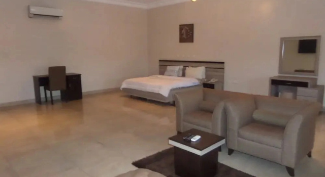 Апартаменты Gloriana Apartments