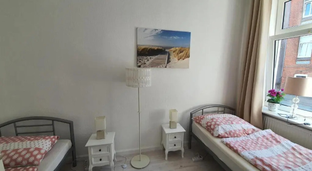 Zentrum Husum bis 5 Personen, Забронировать Апартаменты/квартира Апартаменты Хузум, рядом с Музей под открытым небом "Остенфельдер Бауэрнхаус", Апартаменты/квартира