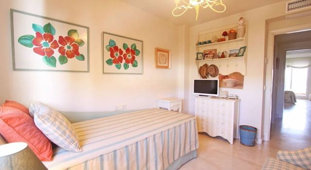 1105 Beachfront Apartment Marbella Golden Mile 4 Pools
