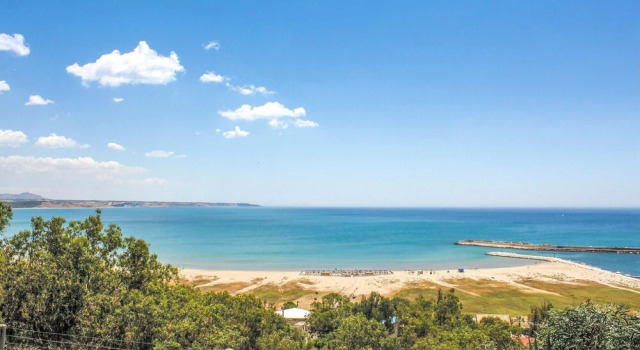 Beach Front Home In Scicli, Book Hotel Hotels in Sicily with a Pool, Swimming Pool