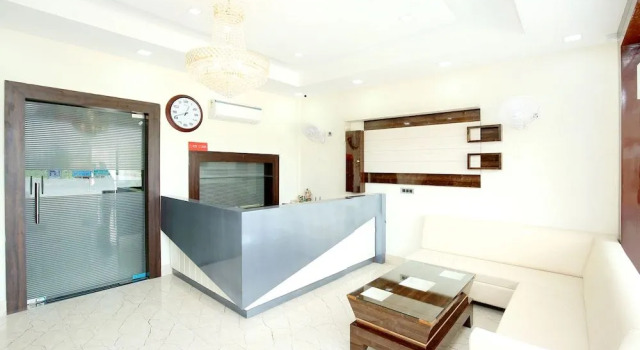 Oyo 40417 Hotel Grand Taj