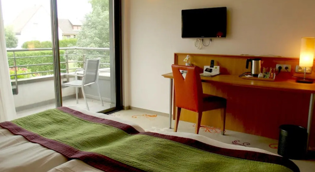 Supérieure simple chambre avec balcon Logis Hotel Restaurant A LEtoile