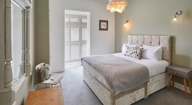 Host Stay One Mulgrave Place