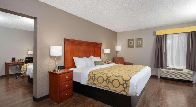 Шестиместный люкс SureStay by Best Western Greenville