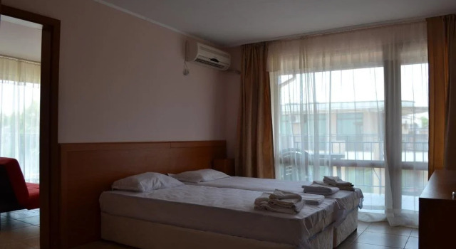 Phoenix Family Hotel