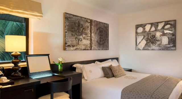 Двухместный номер Standard Labadi Beach Hotel