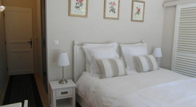Chambres d'hotes Hacienda les Mimosas, Rezerwuj Hotel Hotele w Carros z basenem, Basen