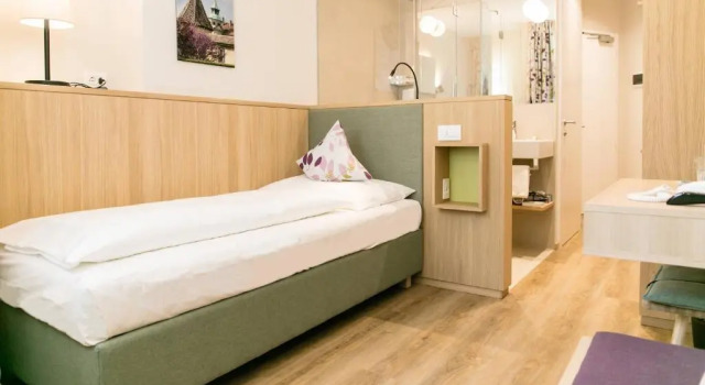 Номер Standard Flora Hotel & Suites