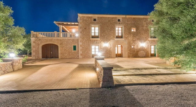 Son Fadri, Book Hotel Campos 