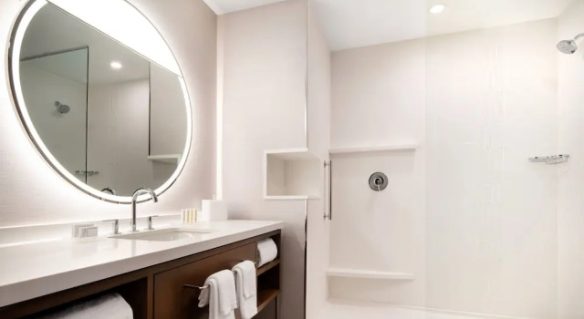 Люкс Courtyard by Marriott Fresno Clovis