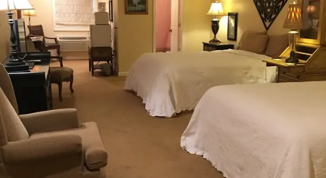 Двухместный люкс Cart Barn Inn