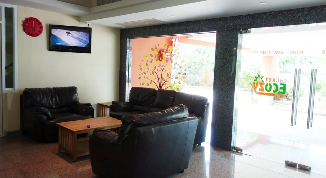 Phuket Ecozy Hotel