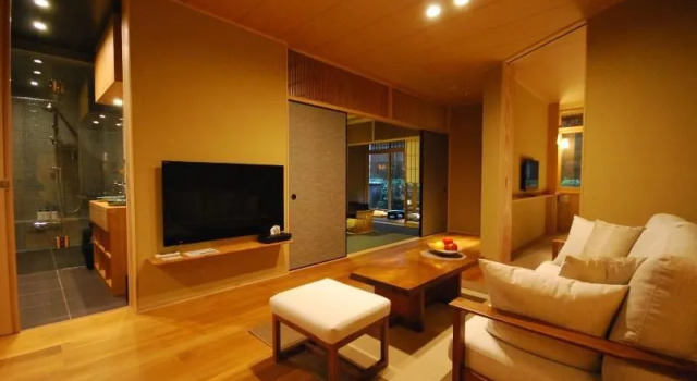 Gion Ryugin, Book Hotel Kyoto Japan
