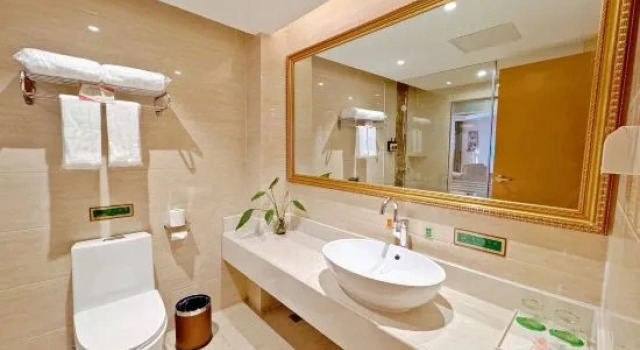 Двухместный люкс Deluxe Vienna Hotel (Quanzhou High-speed Railway Bus Station)