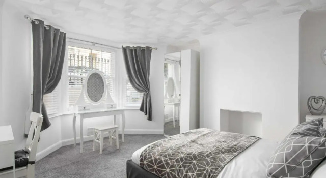 Апартаменты Deluxe The Roost Group - Stylish Apartments