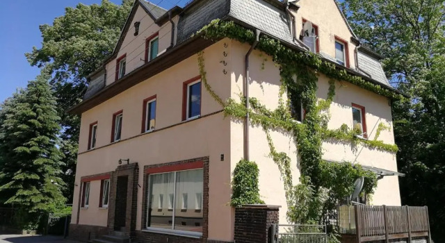 Attic Oelsnitz am Hegebach mit Netflix und Parkplatz Self Check-in, Boek Hotel Oelsnitz Saksen