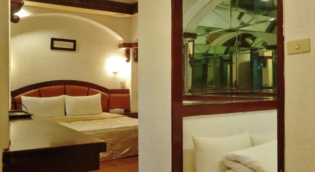 Четырёхместный номер Economy Persimmon Hotel