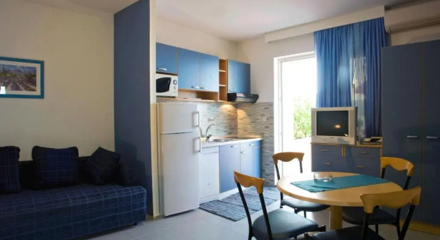 Апартаменты с 2 комнатами с балконом и с видом на море Apartments Deak