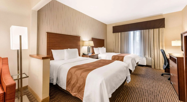 Четырёхместный люкс Quality Inn & Suites University Fort Collins