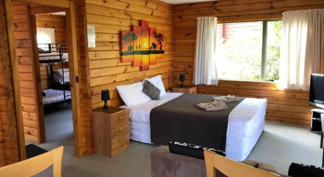 Семейное шале Forest Peak Motel