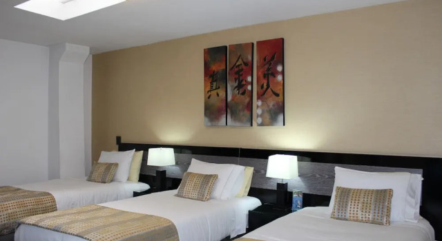 Трёхместный номер Executive с балконом Hotel Bogota Expocomfort SPA- Embajada Americana - Corferias